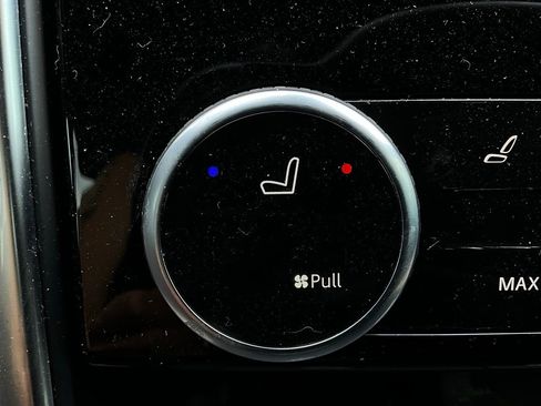 Used 2022 Land Rover Discovery S R-Dynamic image 32