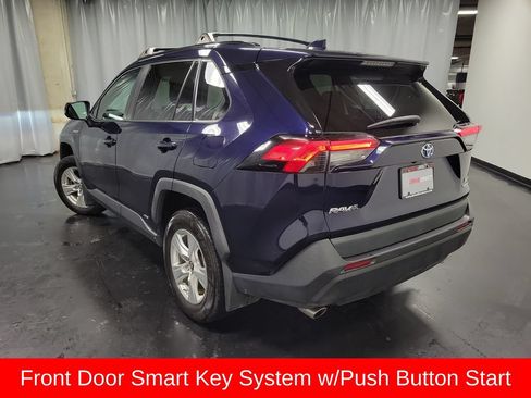 Used 2019 Toyota RAV4 XLE w/ Convenience Package AWD/4WD image 6