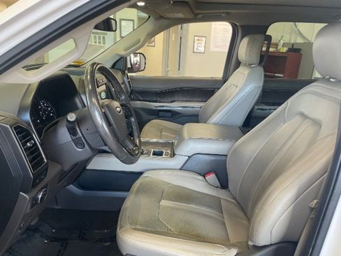 Used 2018 Ford Expedition Limited w/ Equipment Group 301A image 11