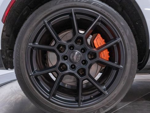 Used 2021 Aston Martin DBX AWD/4WD image 37