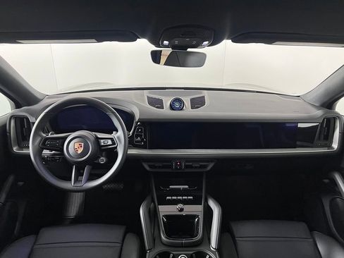 Certified 2026 Porsche Cayenne Coupe AWD/4WD image 24