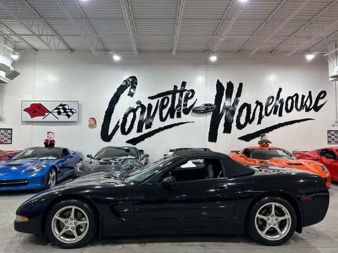 Used 2002 Chevrolet Corvette Convertible w/ Preferred Equipment Group2 image 2