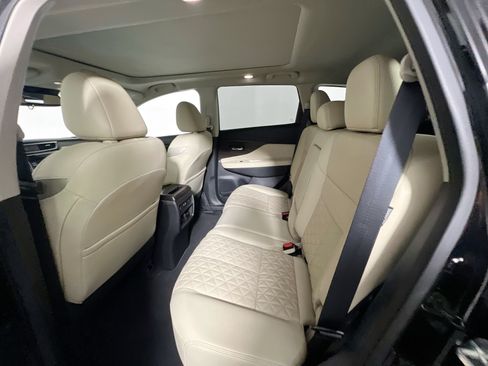 Used 2023 Nissan Murano Platinum w/ Cargo Package FWD image 29