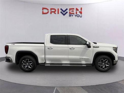 New 2026 GMC Sierra 1500 SLT w/ SLT Premium Plus Package AWD/4WD image 3