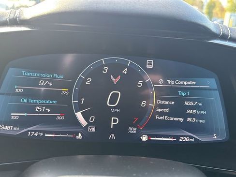 Used 2022 Chevrolet Corvette Stingray Preferred Cpe w/ Z51 Performance Package image 11