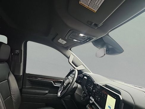 Used 2024 GMC Sierra 1500 Elevation image 37