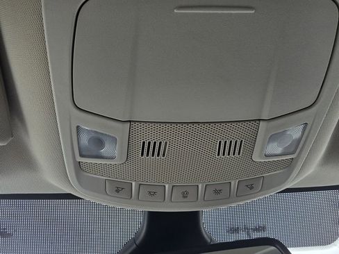 Used 2023 Ford Edge SEL image 23