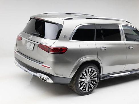 Used 2022 Mercedes-Benz Maybach GLS 600 4MATIC image 27