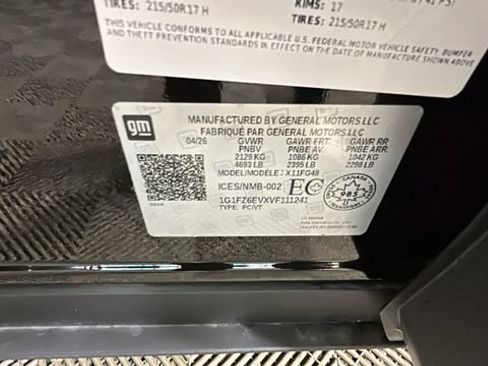 Used 2027 Chevrolet Bolt RS FWD image 10