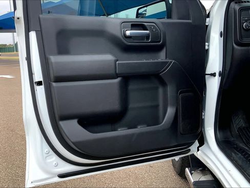 Used 2021 Chevrolet Silverado 1500 Custom RWD image 22
