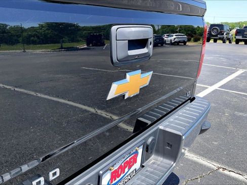 Used 2018 Chevrolet Silverado 1500 LT w/ All Star Edition AWD/4WD image 29
