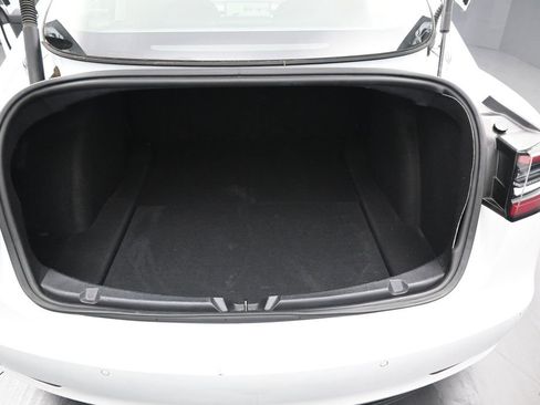 Used 2022 Tesla Model 3 Long Range AWD/4WD image 31