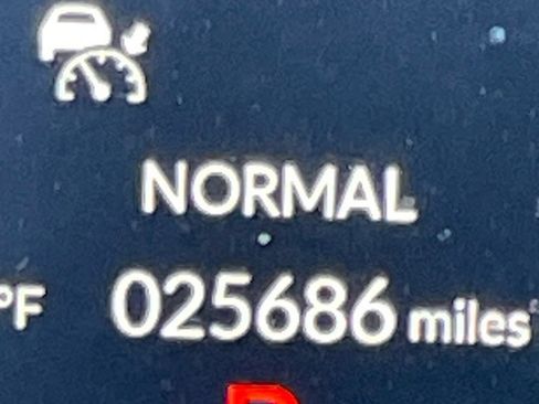 Used 2024 Honda HR-V LX image 11
