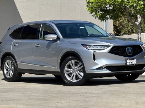 Certified 2024 Acura MDX FWD image 2