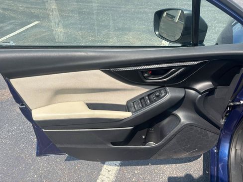 Used 2018 Subaru Impreza 2.0i Premium w/ Eyesight & BSD & Rcta AWD/4WD image 9