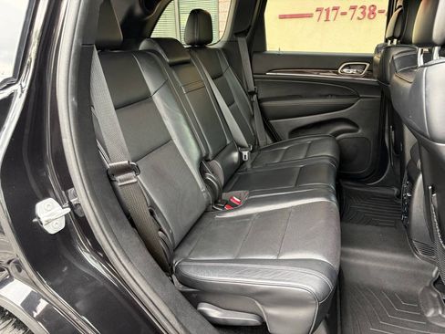Used 2015 Jeep Grand Cherokee Overland AWD/4WD image 11