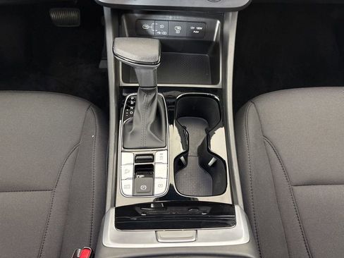 Certified 2025 Hyundai Tucson SE image 24