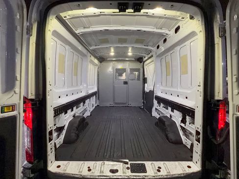 Used 2017 Ford Transit 150 148 Medium Roof image 25