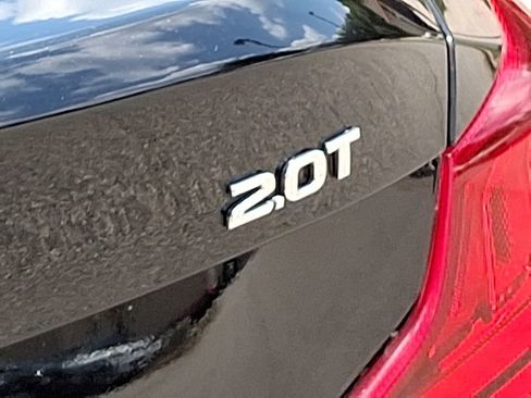 Used 2020 Genesis G70 2.0T image 35