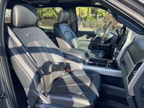 Used 2022 Ford F250 Platinum image 29