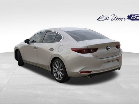 Used 2023 MAZDA MAZDA3 s image 29