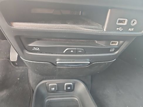 Used 2019 Chrysler Pacifica Limited w/ Advanced Safetytec Group FWD image 22