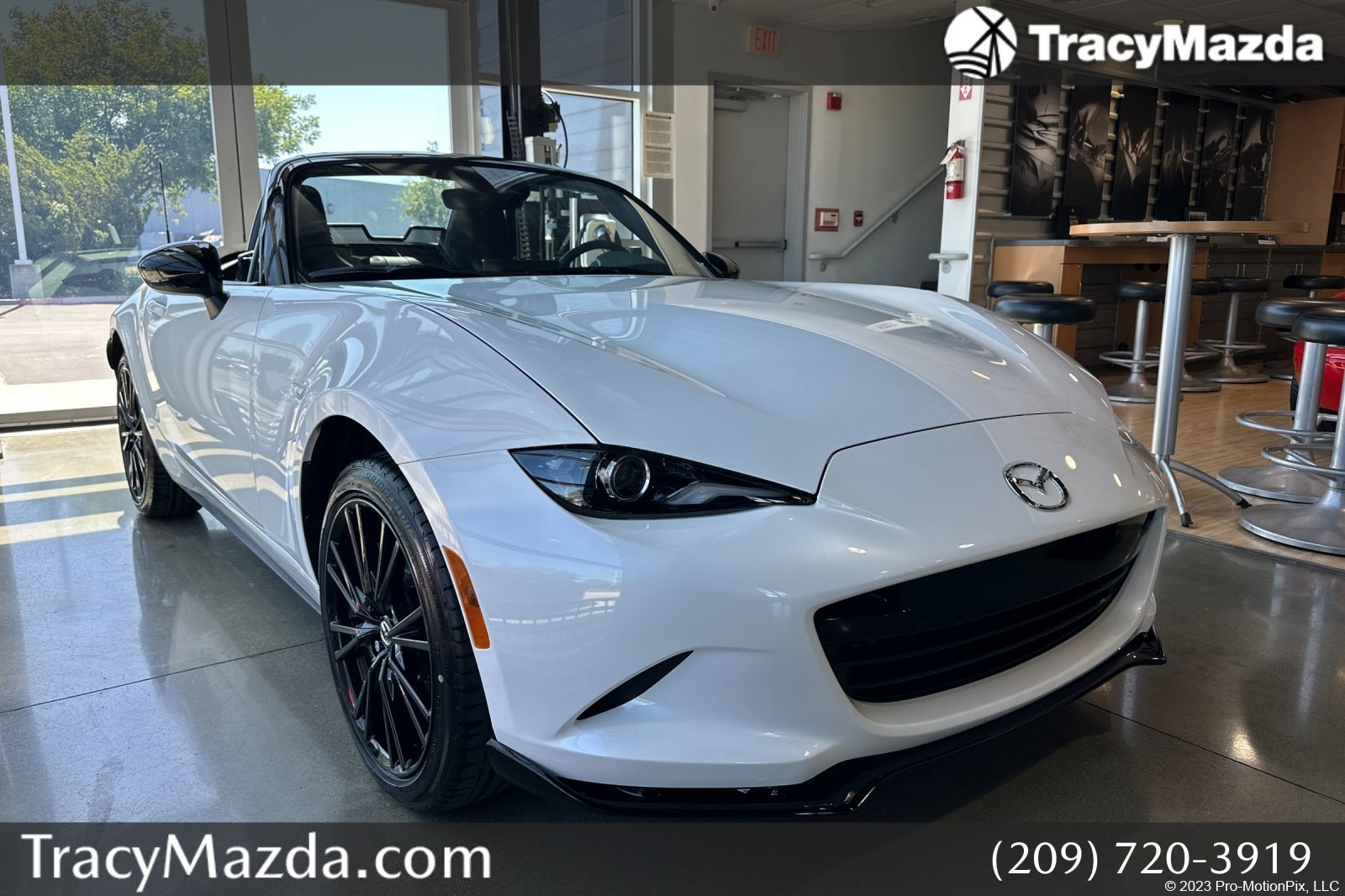 New 2026 MAZDA MX-5 Miata Club w/ Weather Package RWD image 1