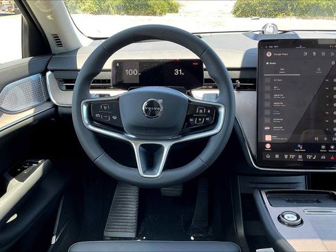 New 2025 Volvo EX90 Ultra image 15