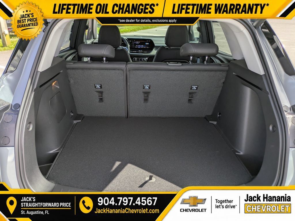 New 2026 Chevrolet TrailBlazer LT w/ Convenience Package AWD/4WD image 12