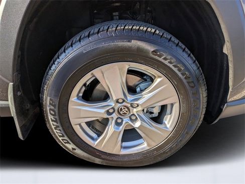 Used 2025 Toyota RAV4 XLE image 10