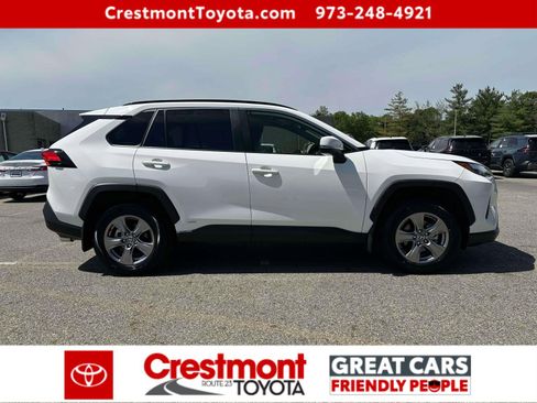 Used 2025 Toyota RAV4 XLE w/ Convenience Package AWD/4WD image 5