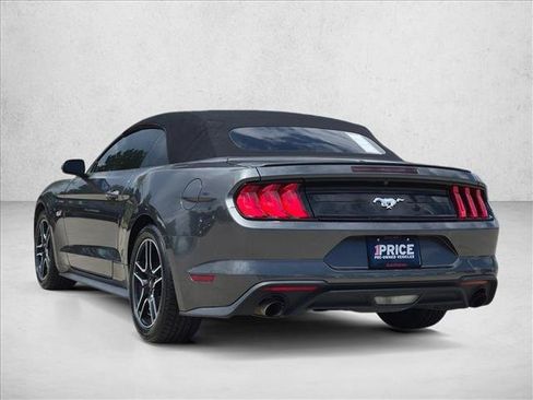 Used 2018 Ford Mustang Premium RWD image 7