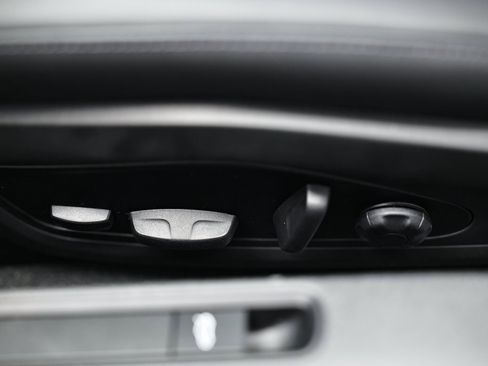 Certified 2025 Porsche 911 Carrera 4 GTS image 18