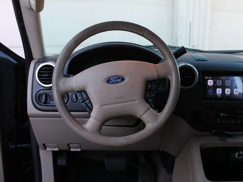 Used 2004 Ford Expedition Eddie Bauer image 38