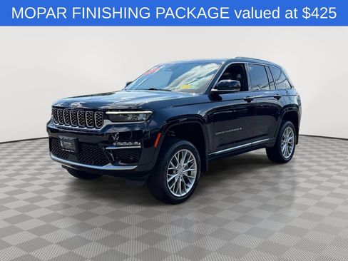 Used 2022 Jeep Grand Cherokee Summit w/ MOPAR Finishing Package AWD/4WD image 3