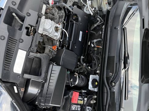Used 2017 Honda CR-V LX image 29