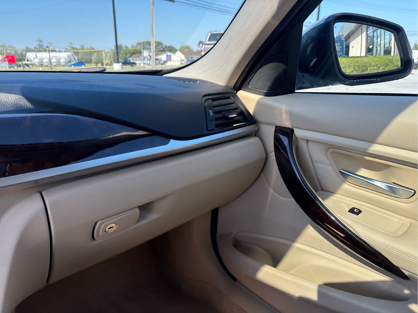 Used 2013 BMW 328i xDrive Sedan AWD/4WD image 18