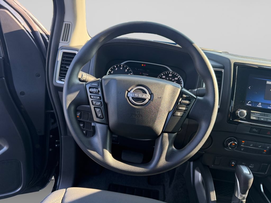 Used 2024 Nissan Frontier SV w/ Technology Package RWD image 11