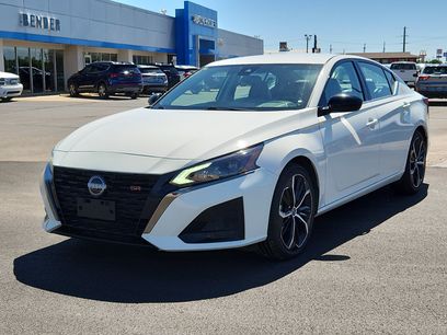 Used 2024 Nissan Altima 2.5 SR