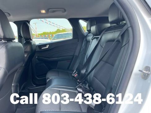 Used 2025 Ford Escape SE FWD image 12