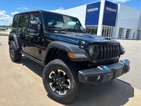Used 2024 Jeep Wrangler Unlimited Rubicon 4xe AWD/4WD image 2