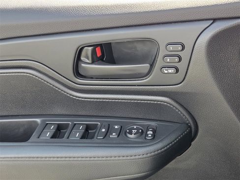 Used 2025 Honda Odyssey Sport-L image 29