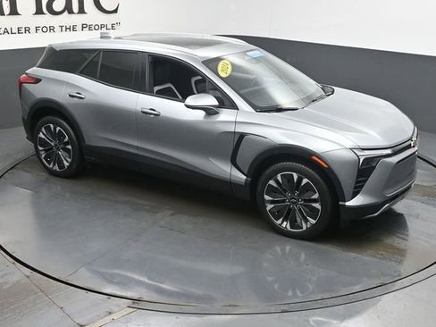 Certified 2024 Chevrolet Blazer EV LT image 36