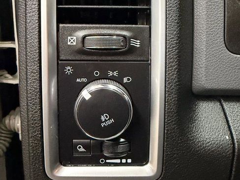 Used 2019 RAM 1500 Big Horn RWD image 18