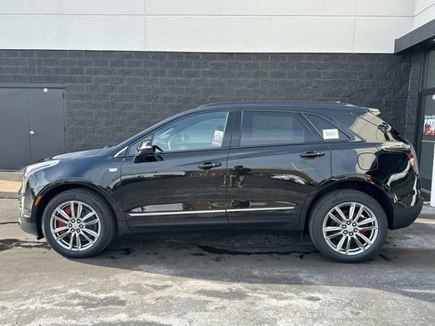 New 2026 Cadillac XT5 Sportv w/ LPO, Floor Liner Package image 2