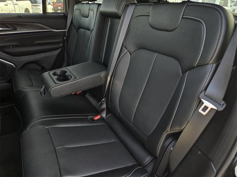 New 2025 Jeep Grand Cherokee Overland w/ Luxury Tech Group IV image 13