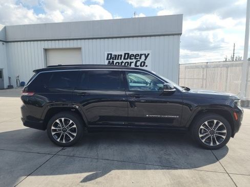 New 2025 Jeep Grand Cherokee L Overland w/ Luxury Tech Group IV image 13