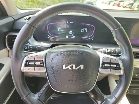 Certified 2024 Kia Telluride S w/ S Sunroof Package FWD image 8