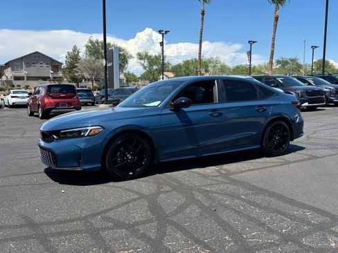 Used 2025 Honda Civic Sport image 6