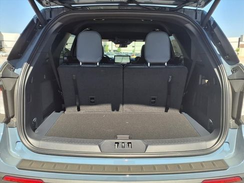 New 2026 Ford Explorer ST-Line image 28